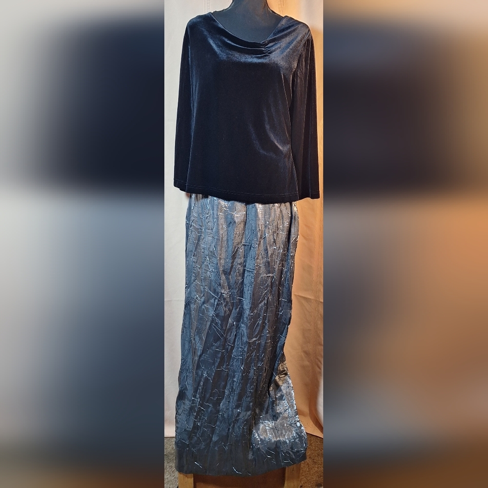 RONNI NICOLE Elegant Black and Gray Dress